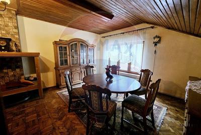 SINAIA- APARTAMENT DE VACANTA/ REZIDENTIAL- 3 camere in vila! - 14