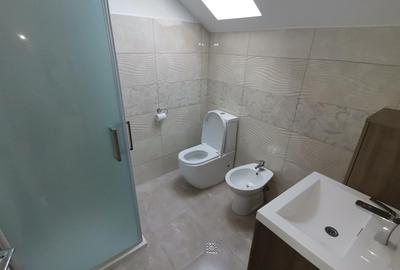 INCHIRIEZ casa 5 camere decomandate ,cu garaj,zona Calea Cisnadiei - 16