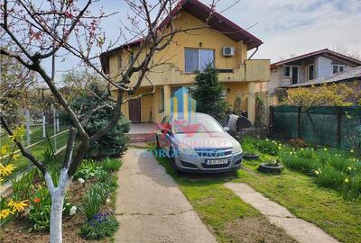 Casă individuală cu 5 camere în Suseni