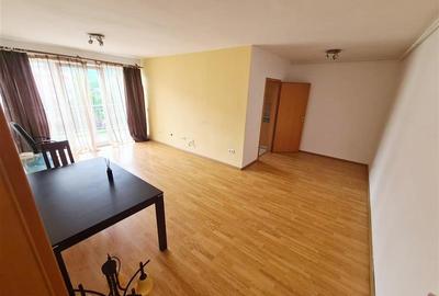 Apartament cu 3 camere decomandat în Avantgarden