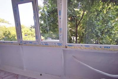 Inchiriere Gars 42mp la Veteranilor  bloc de 4 etaje langa metrou Lujerului 10 m - 6