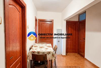 Apartament cu 4 camere decomandat în Precista