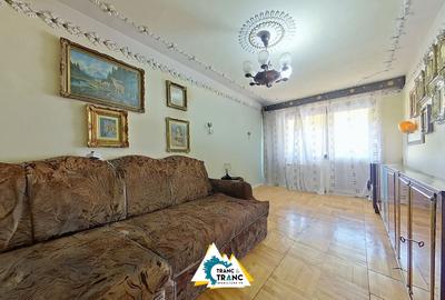 Apartament cu 4 camere decomandat în Podgoria