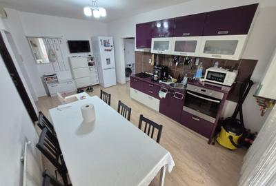 Apartament cu 2 camere decomandat în Bucovina