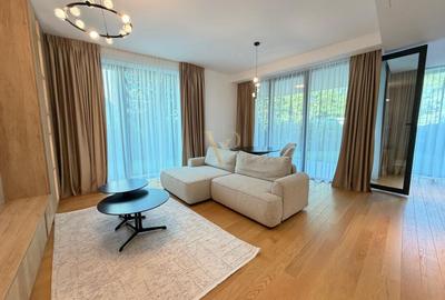 Apartament cu 3 camere decomandat, mobilat în Central