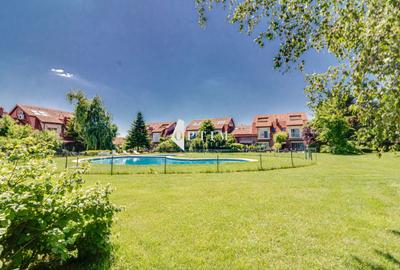 NOU!Vila NEMOBILATA,7 camere, PISCINA,curte 100mp! - 2