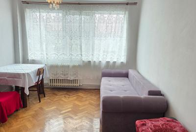 Vand apartament 2 camere in Deva, zona Pacii (Cartea Funciara), etaj 1, dec. - 1