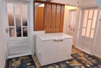 Apartament cu 3 camere decomandat în Obcini