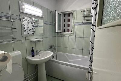 Apartament cu 3 camere, etajul 2/4, zona Podu Ros - 9