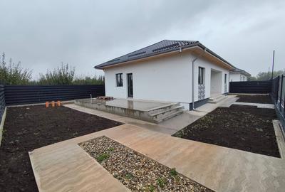 FARA COMISIOANE in Joita casa 4 camere 2 bai terasa PARTER + pod placa la cheie - 6