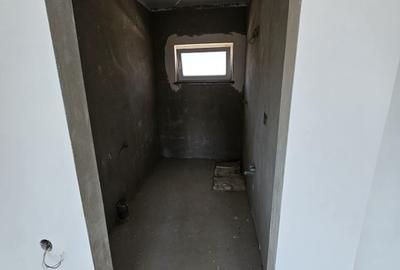 Casa individuala, 130 mp, Garaj, teren 380 mp, zona Dezmir - 11