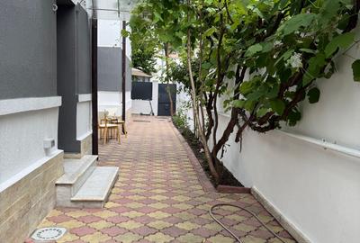 1 Mai inchiriez casa nemobilata 4 cam recent renovata nou curte pavata loc parca - 1