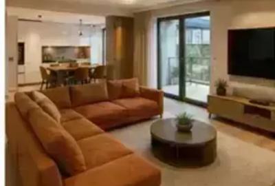 Penthouse cu 3 camere decomandat în Dacia