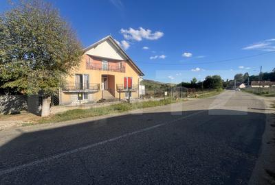 Casă individuală cu 5 camere în Sud
