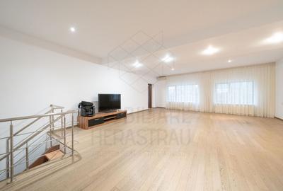 Apartament cu 5 camere decomandat, mobilat în Herăstrău