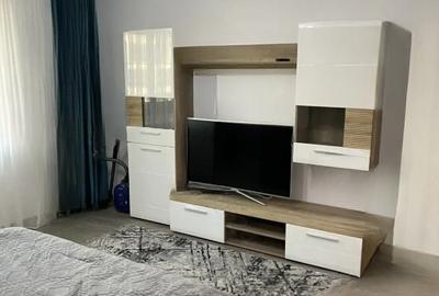 Garsonieră decomandată, mobilată în Tătărași