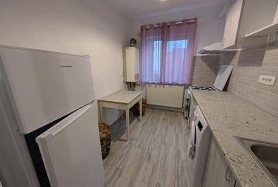 Apartament 2 camere decomandate central etaj 2 - 4