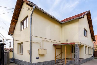 Casă P+1 cu garaj și grădină | La câteva minute de centrul Săcele - 1