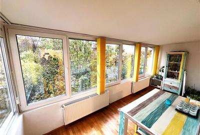 Apartament cu 3 camere decomandat în Mircea cel Bătrân