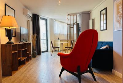 Apartament cu 2 camere semidecomandat în P-ța Victoriei