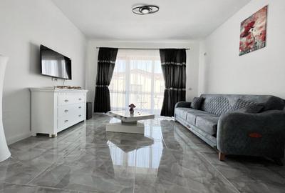 2 Camere - Bucatarie Inchisa - 2 Parcari - 3