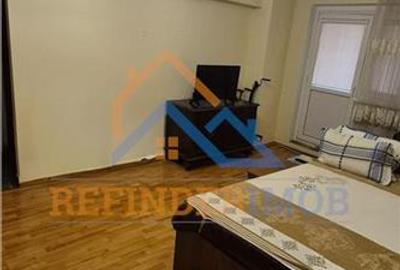 Apartament de vanzare cu 3 camere, zona 1 Decembrie 1918 - 2