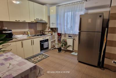 Apartament cu 3 camere decomandat în Tătărași