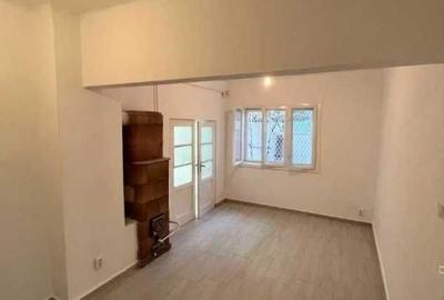 Casa cu garaj, individuala, langa metrou, intersectia Piata Muncii - 8
