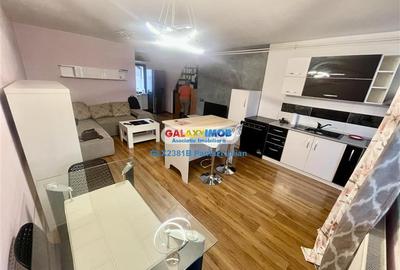 Apartament cu 3 camere semidecomandat, mobilat în Păcii