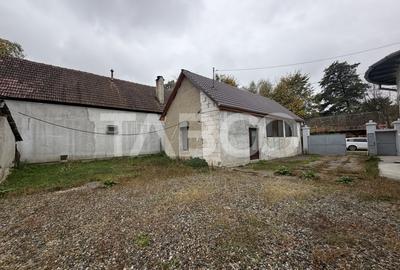 Casa cu potential de investite 8 camere 392 mpu teren 5724 m Gura Vaii - 4