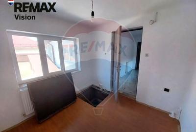 Casă si teren de vânzare | Craiova | Strada Rachitei zona Brestei - 10
