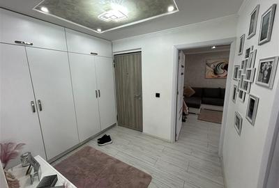 Apartament cu 3 camere  de vanzare, zona Comisia Centrala - 11