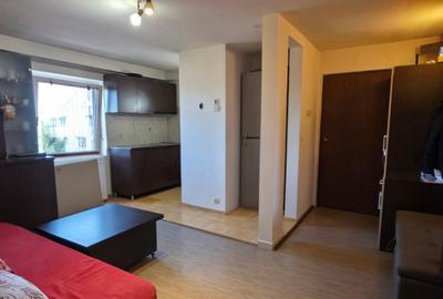 Apartament cu 2 camere decomandat în Lipovei