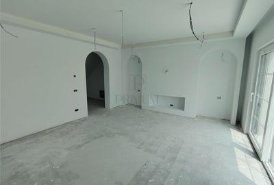 Duplex spatios - dormitor la parter - bucatarie mare - 4