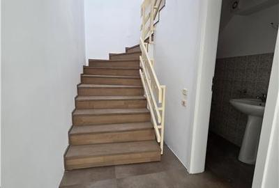 Vila cu piscina - Pipera - 5 camere - 3 bai - 218mp - 900mp teren - 40