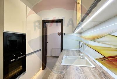 Apartament cu 3 camere de închiriat - 17