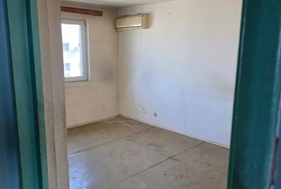 Apartament de 3 camere -luminos - 16