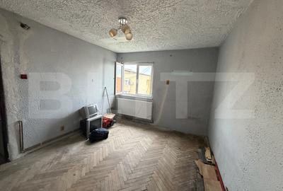 Apartament cu 2 camere decomandat în 9 Mai