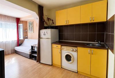 Garsonieră decomandată în Rogerius