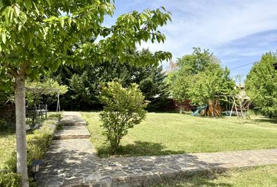 Domeniu Privat cu 3.278 mp Teren | Piscină, Iaz Ornamental și Reședință - 4