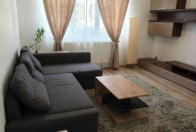 Apartament cu 2 camere decomandat, mobilat în Păcii
