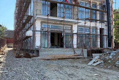 Spațiu comercial, 1400 mp în Obcini