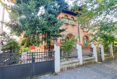 Casă individuală cu 3 camere în Domenii