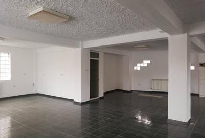 Piata Bobocica parter, et 1 impreuna sau separat activitati diverse - 1