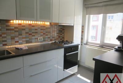 Apartament cu 2 camere decomandat, mobilat în 13 Septembrie