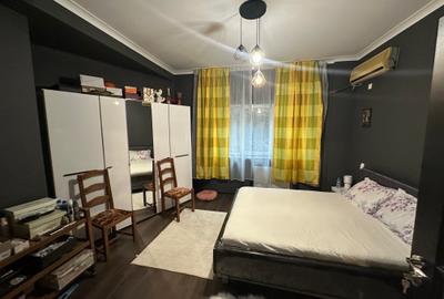 2 camere renovat | Piața Romană–B-dul Bălcescu | Etaj 1/ Renovated Piața Romană - 1