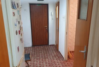 Vanzare-3 camere-2/4-Dr Taberei-V Argesului-Callatis-sdec-bl 72-liber-102000E - 3