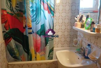 Inchiriere 1 camera dintr-un apartament cu 3 camere. - 4