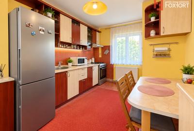Apartament cu 3 camere decomandat, mobilat în Soarelui
