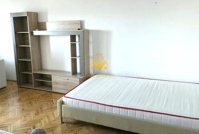 Apartament cu 3 camere decomandat, mobilat în Gheorgheni